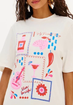 T-Shirt Oversized Alongada - MY FAVORITE THINGS na internet