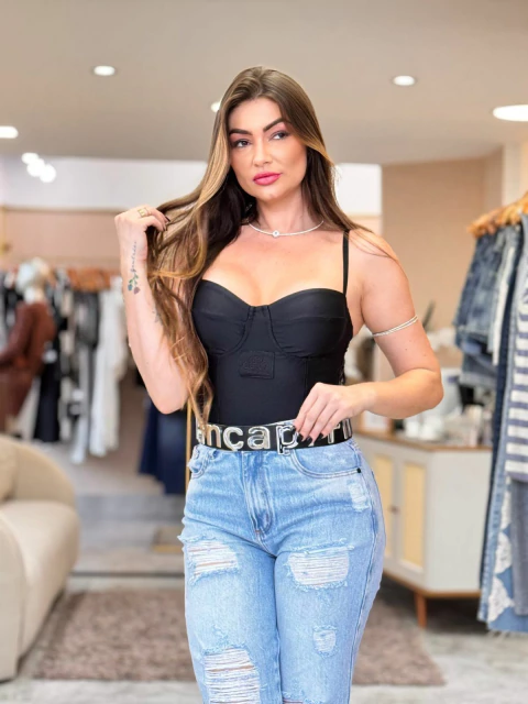 Calça Jeans Luna Mom Super High - comprar online