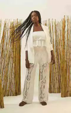 Blazer Gola Smoking Com Linho E Bordado - ISY na internet