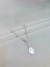 PULSEIRA ELO CARTIER PINGENTE PLACA CRUZ EM RELEVO BANHADO - comprar online