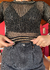 Cropped Rosa Chá – tricô dourado e preto - Diga Xs
