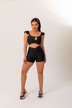 Conjunto Babado Preto na internet