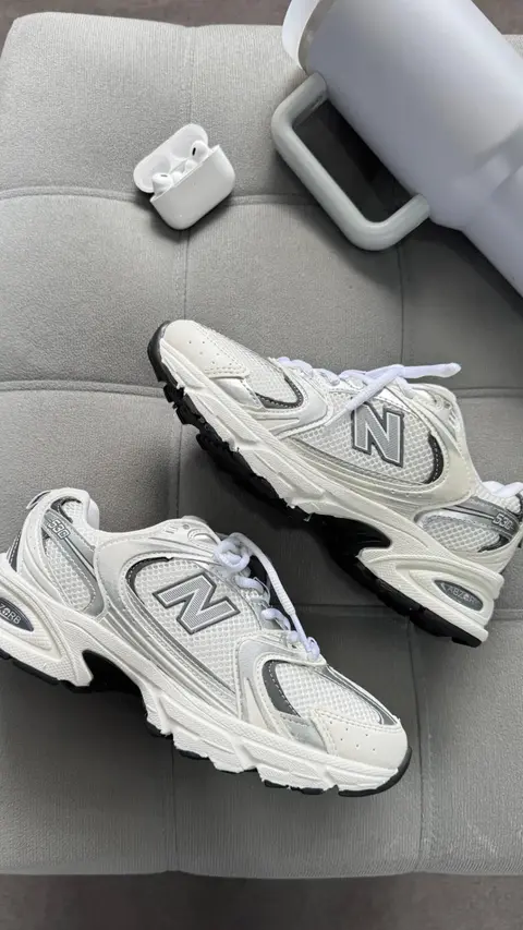 New Balance 530 - Branco/Preto