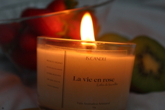 Vela aromática La Vie en Rose 110g - Is Candle