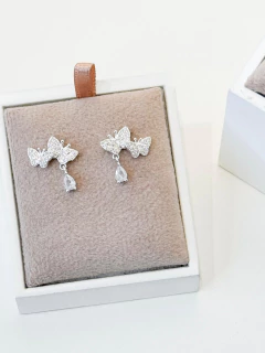 Brinco Borboletas Cristal