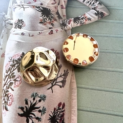 Brinco Botão Babi - comprar online