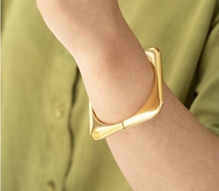 Bracelete Soli na internet