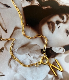 Colar Elos Cartier Feiche Boia com Letra - comprar online