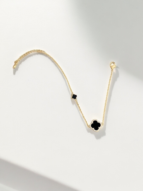 Pulseira Trevo Preto Cravacao Lateral