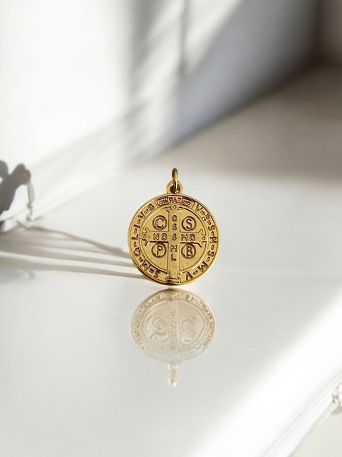 Pingente Medalha São Bento Média