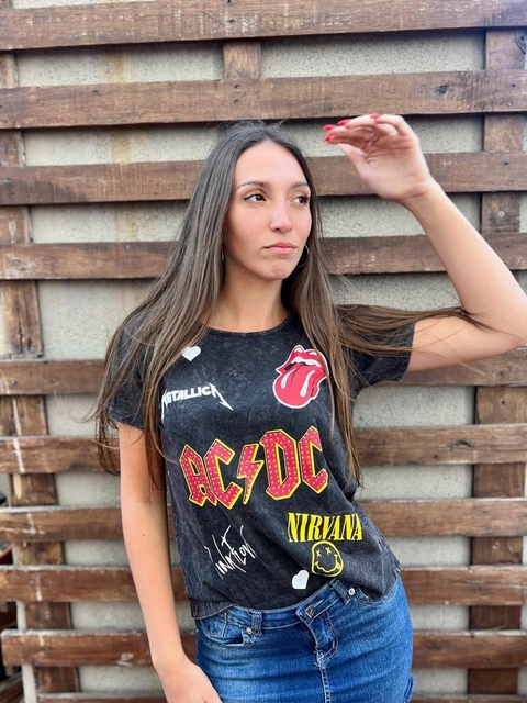 Remera BATIK PURO ROCK - comprar online