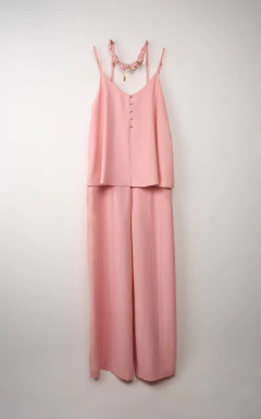 Macacão com Botões Frontais e Cinto - Bek Comfy Para mulheres versateis que se comunicam antes mesmo de abri a boca ! 