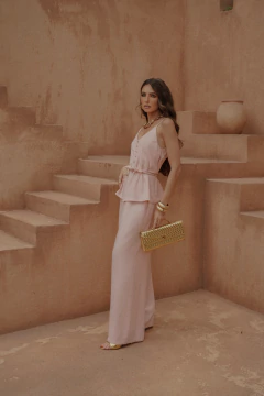 Macacão com Botões Frontais e Cinto