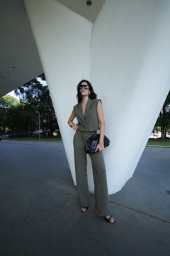 Colete cropped Dense - Bek Comfy Para mulheres versateis que se comunicam antes mesmo de abri a boca ! 