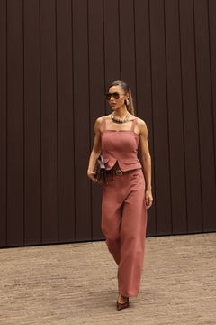 Colete com recortes Siena - Bek Comfy Para mulheres versateis que se comunicam antes mesmo de abri a boca ! 