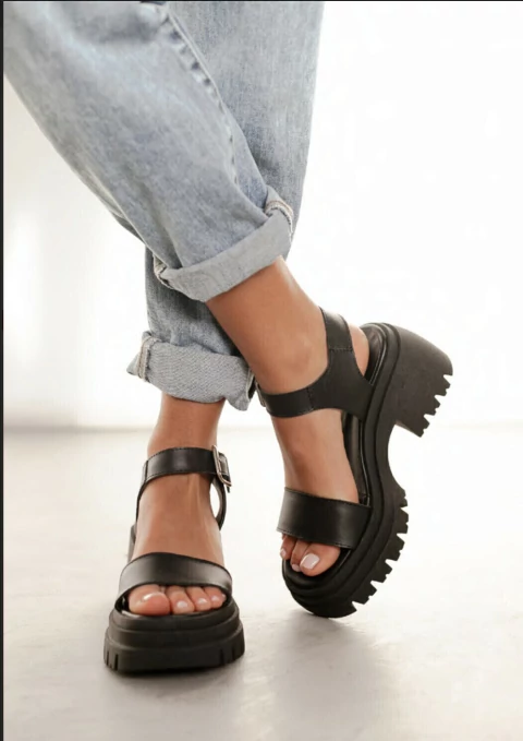 SANDALIAS BARRY CUERO ULTIMAS T 36 Y 37