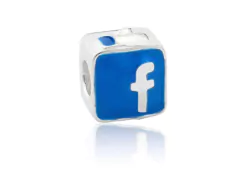 Separador Facebook