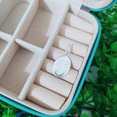 Pingente Medalha Oval Cruz