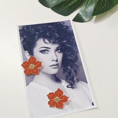 Brinco Flor Resinada Laranja
