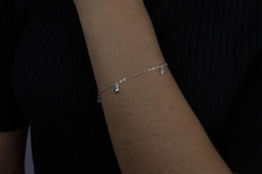 Pulseira Mini Coração e Ponto de Luz na internet