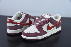 Tênis Nike Dunk Low Bordeaux
