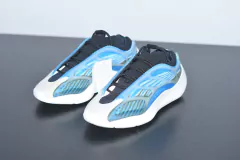 Tênis Adidas Yeezy 700 V3 Arzareth - comprar online