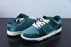Tênis Nike Dunk Low Velvet Teal
