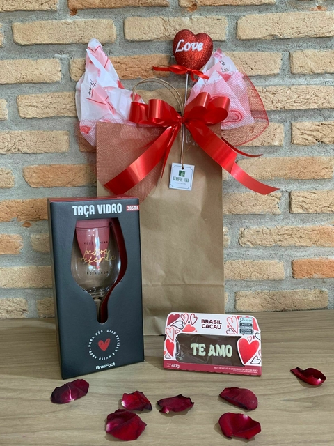 Kit Dia dos Namorados Taça com Barra Chocolate - comprar online