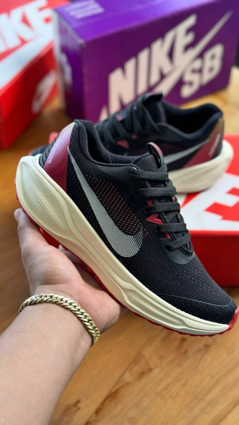 NIKE RUNNING PRETO VERMELHO - comprar online