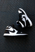 AIR JORDAN 1 PRETO BRANCO - Moose Lobby - Sneakers Exclusivos