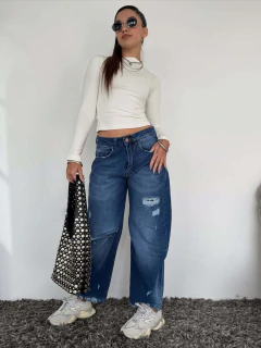 Baggy Scarlet en internet