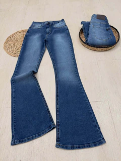 Semi Oxford Betty