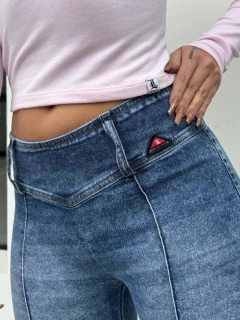 Semi Oxford Bailey - @laslocas.caba