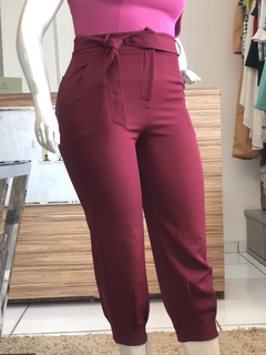 Calça Alfaiataria Bolso Chapado Karmani