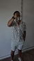 Camisa tejida blanca en internet