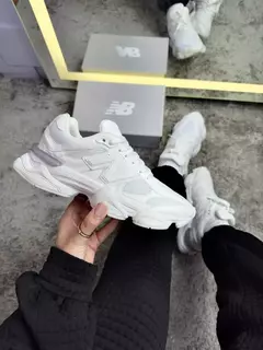 TÊNIS NB 9060
