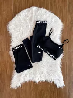 KIT PRO PRETO - TOP + SHORTS + LEGGING - comprar online
