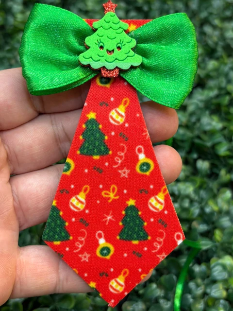 GRAVATA ARVORE DE NATAL COM LAÇO - comprar online