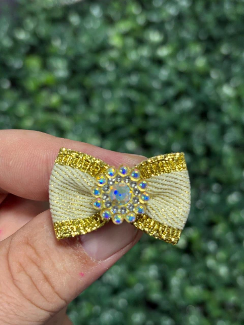 MINI LAÇOS ANO NOVO BORDA DOURADA - comprar online