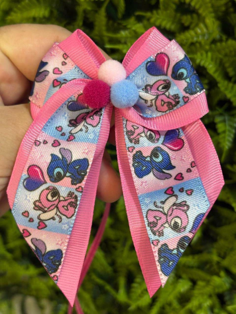 LAÇO DE PESCOÇO STITCH POMPONS - comprar online