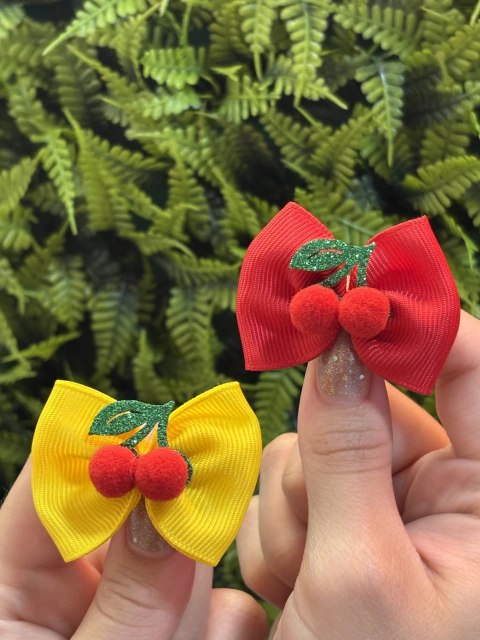 LAÇOS CEREJA DE POMPOM - comprar online