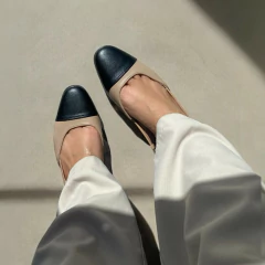 Sapatilha Slingback Chloé nude e preto bicolor - UZZEAME | Sapatos Femininos