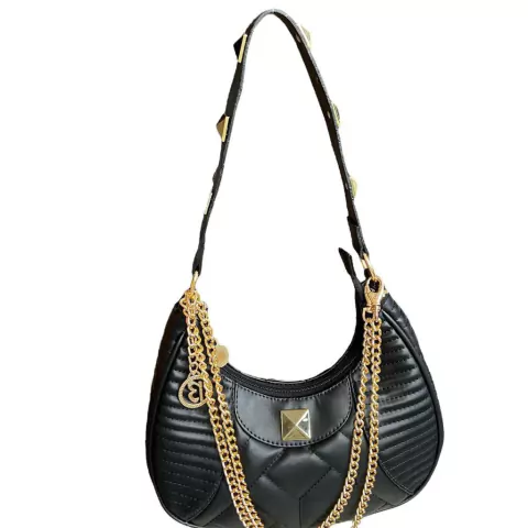 Bolsa Canoa Livia em Matelassê PRETA - comprar online