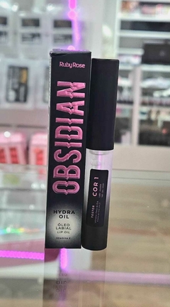 Oleo labial Hydra Obsidian de Ruby Rose, presentado en su envase con el nombre y características del producto.
