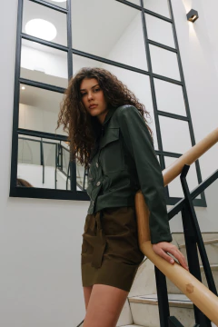 Falda Sofía en gabardina verde - tienda online