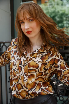 Camisa Milano estampam animal choco y moca - Claudia Arias