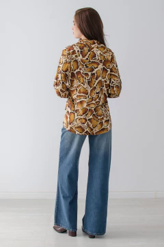 Imagen de Camisa Milán estampa Jirafa