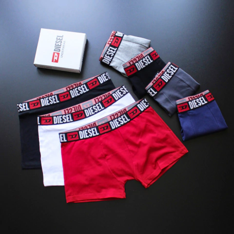 *Kit com 3 cuecas - cores variadas* - comprar online