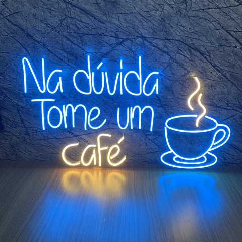 Luminária Painel Neon Led - Na dúvida tome um café 40x72cm - comprar online