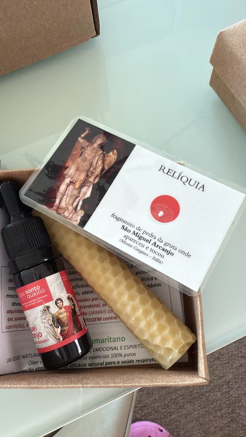 Kit Devocional com pedra-relíquia São Miguel Arcanjo - comprar online
